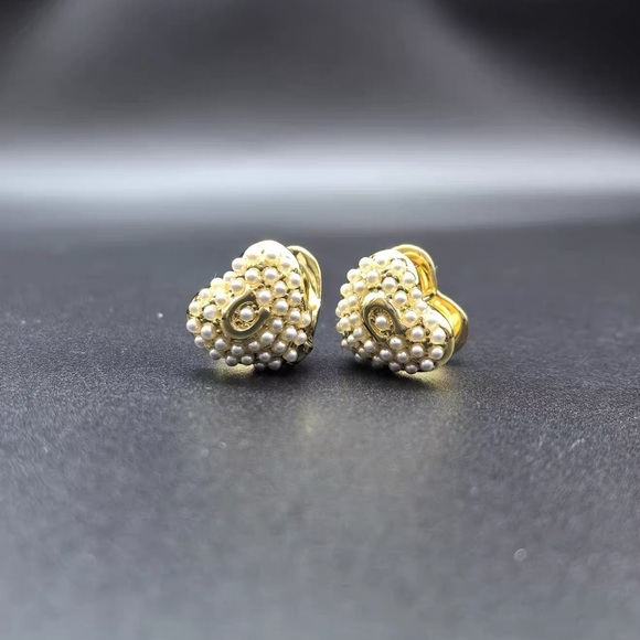 Coach Gold and Pearl Cluster Earrings - Picture 2 of 9